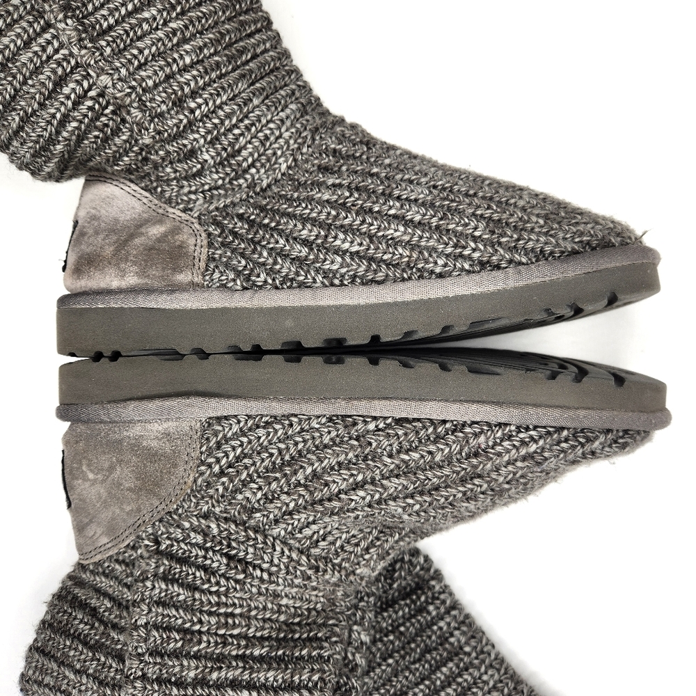 UGG Classic Cardigan Knit Boots in Gray size 8 - Picture 9 of 12